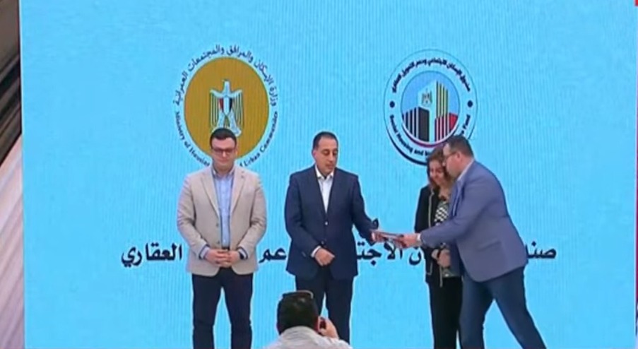 042537e9-0a3c-45d0-bf74-957e8bb18607