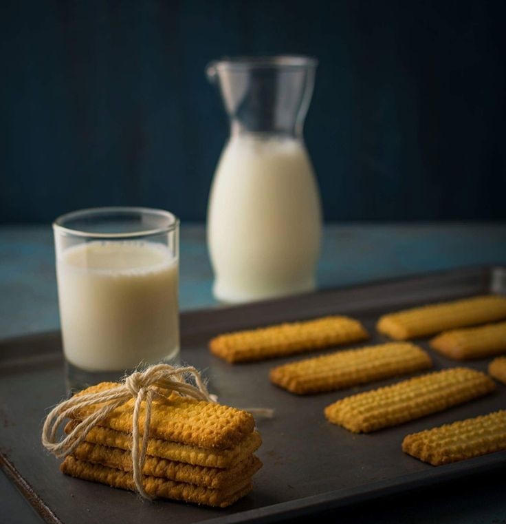 طريقة عمل بسكويت العيد الهش والناعم بمقادير مضبوطة