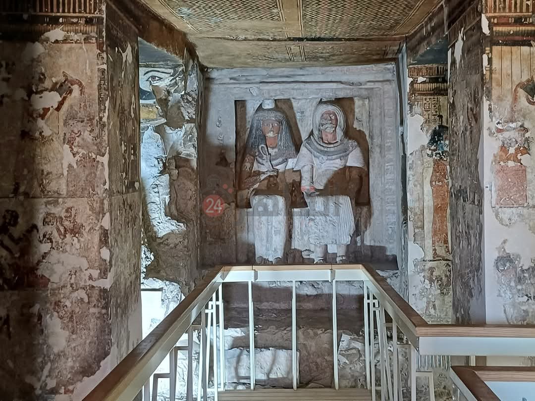 مقبرة نفرحتب من الداخل٨