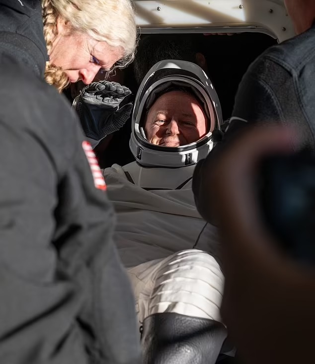 رواد الفضاء التابعين لناسا 