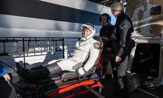 رواد الفضاء التابعين لناسا 