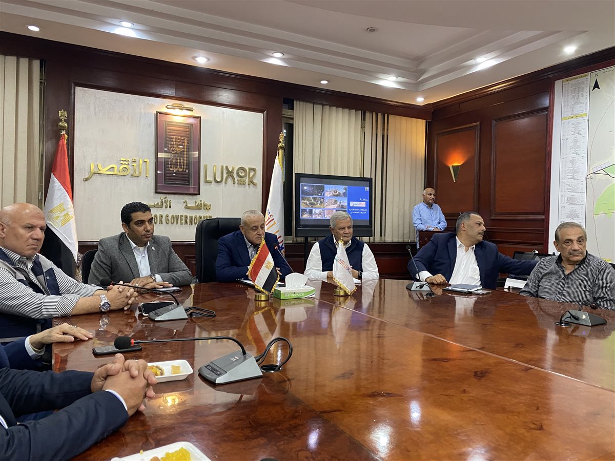 مؤتمر صحفي لمحافظ الأقصر للاعلان عن إنتهاء أزمة المياة