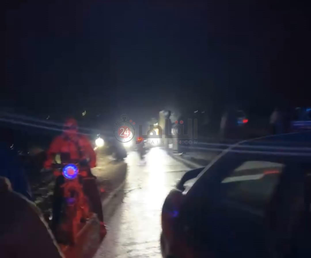 إصابة 3 أشخاص إثر حادث تصادم سيارة بيجو مع موتوسيكل في قنا