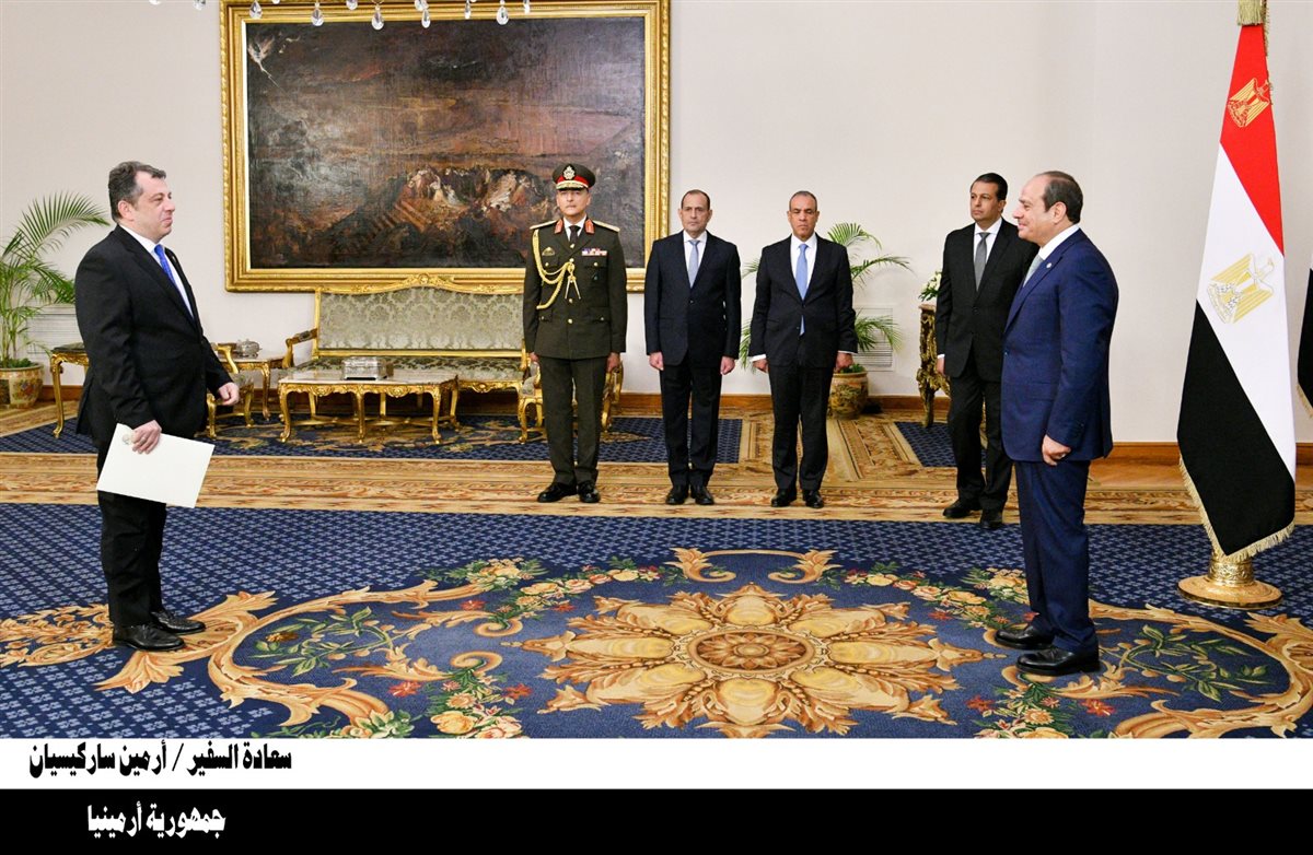 اعتماد 23 سفيرًا جديدًا لدى مصر