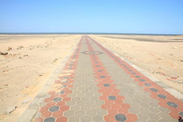 إنشاء المشايات بالمصيف