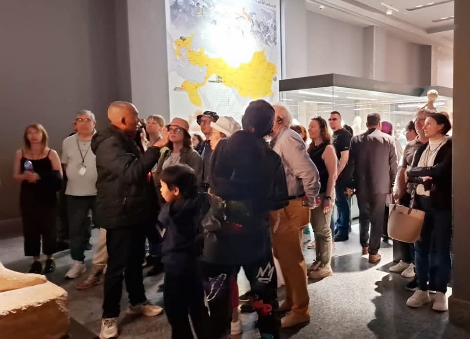 توافد كبير من السائحين العرب والأجانب على المتحف اليوناني الروماني