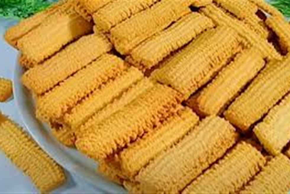 طريقة عمل بسكويت العيد بالنشادر سهل وخفيف