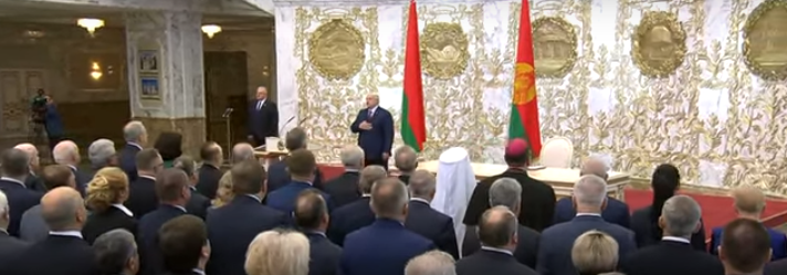 ألكسندر لوكاشينكو يؤدي اليمين الدستورية رئيسًا لبيلاروسيا 