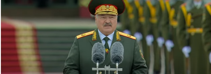 ألكسندر لوكاشينكو يؤدي اليمين الدستورية رئيسًا لبيلاروسيا 