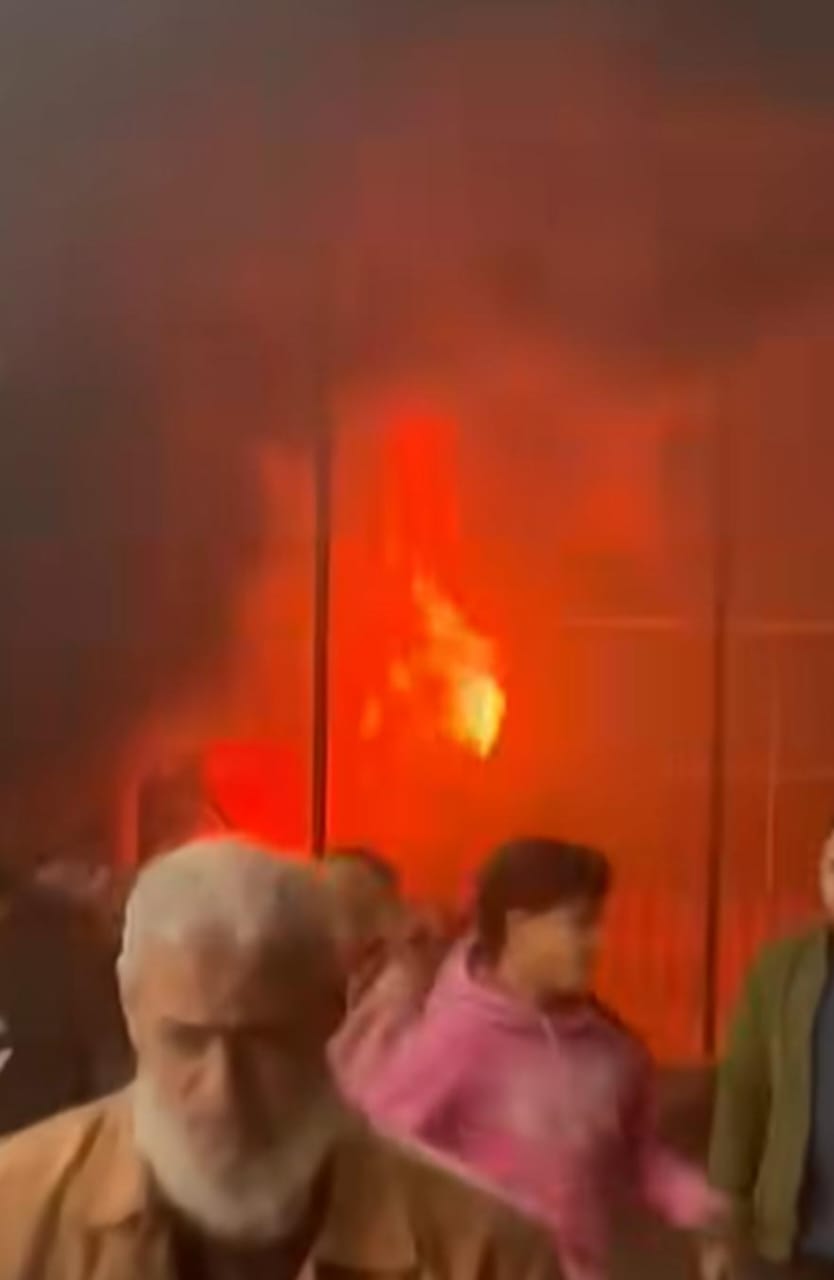 حريق محل الملابس