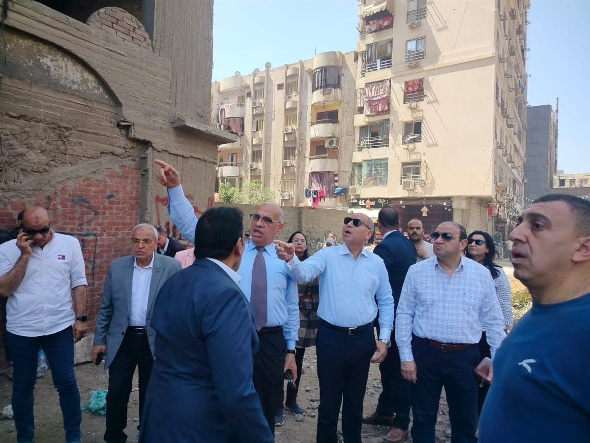 محافظ القاهرة يتفقد أعمال تطوير قصر السكاكيني والمناطق المحيطة بحي الوايلي