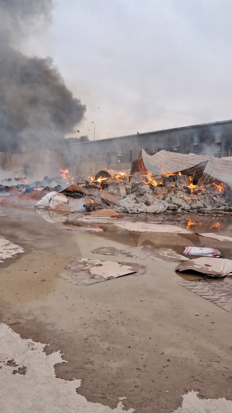 جانب من الحريق 