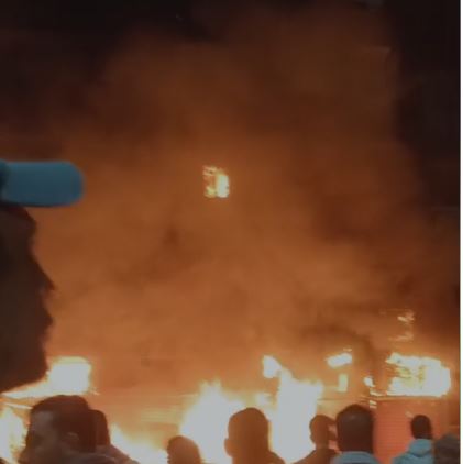 جانب من حريق مطعم بالمنيا 