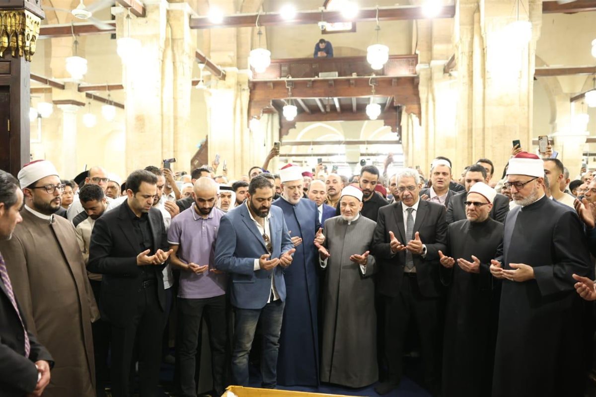 تشييع جنازة الدكتور المحرصاوي من الجامع الأزهر