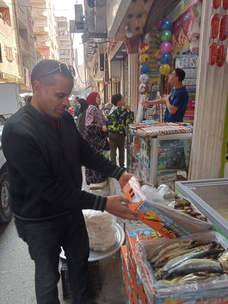 ضبط 6 أطنان و500 كجم من الرنجة والفسيخ فاسدة 