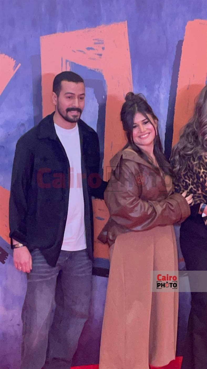 الفنانة ديانا هشام 