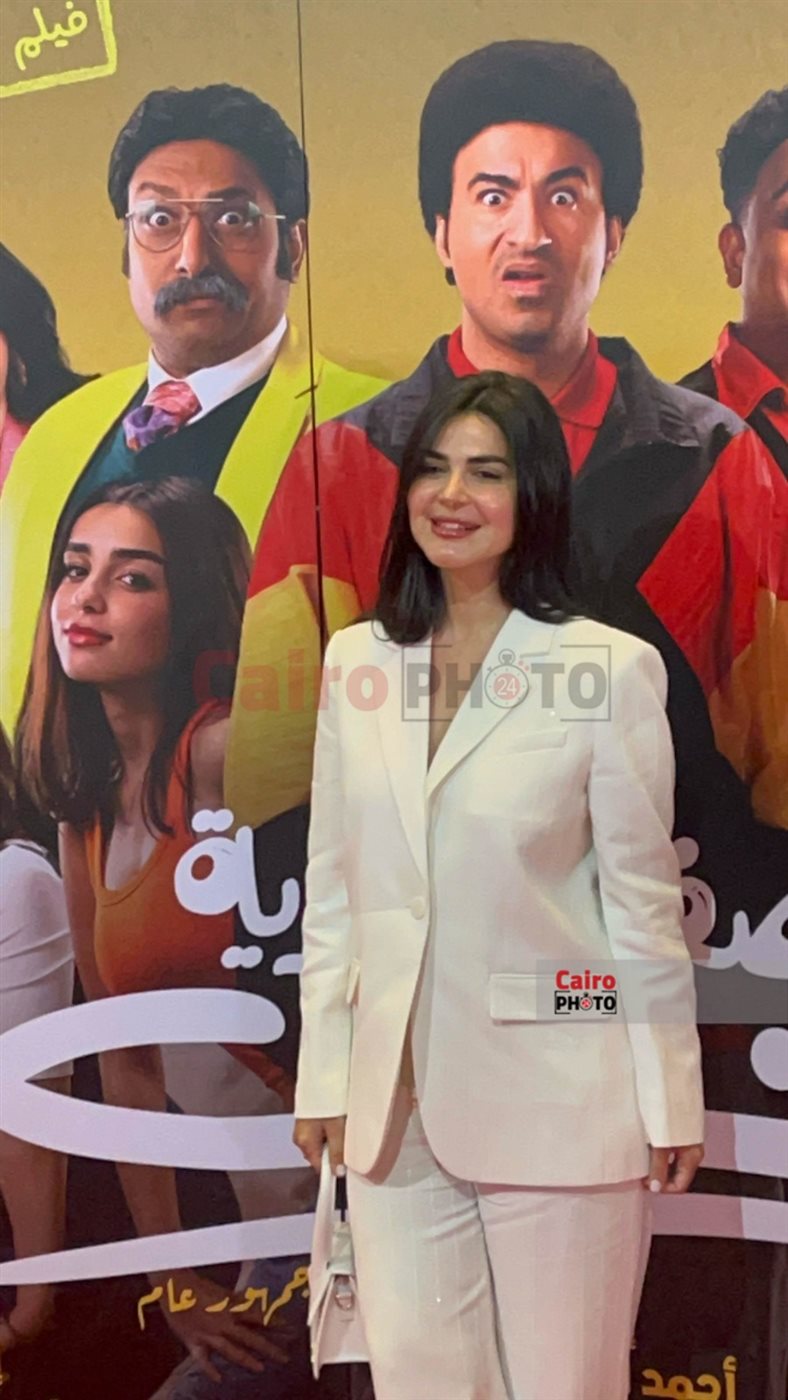 بالصور.. علي ربيع وأوس أوس والمنتج أحمد السبكي يحتفلون بالعرض الخاص لـ فيلم الصفا الثانوية بنات