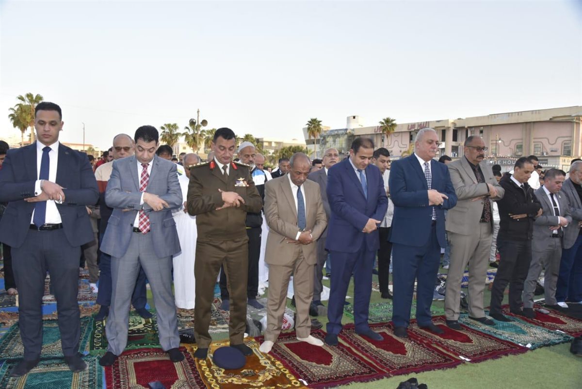 محافظ بورسعيد 