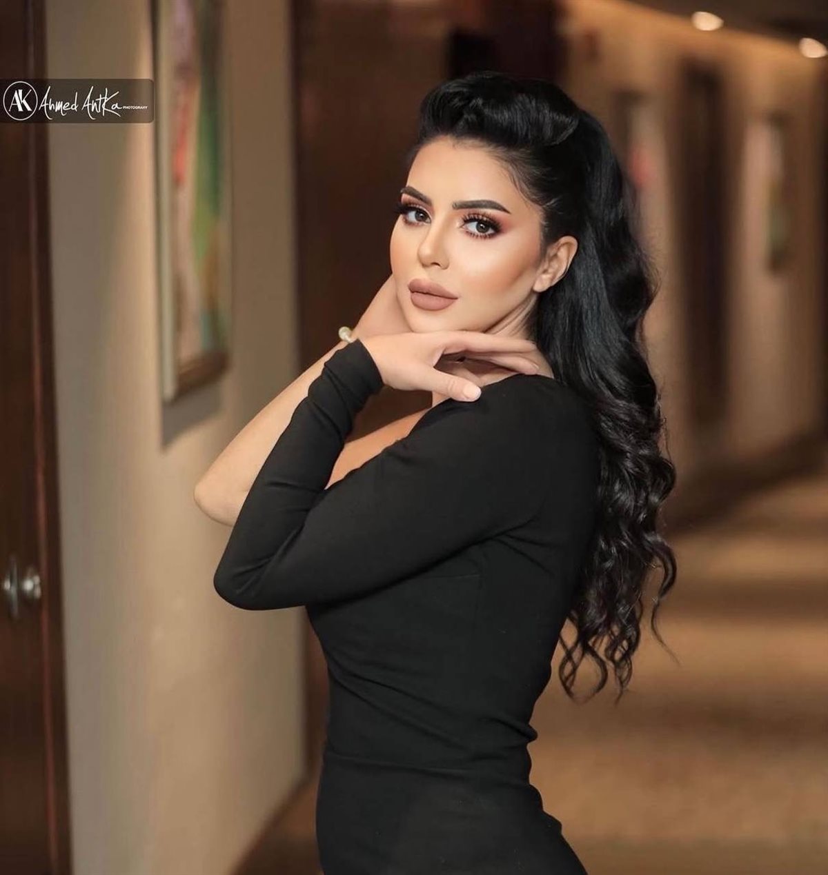 الفنانة إيناس النجار