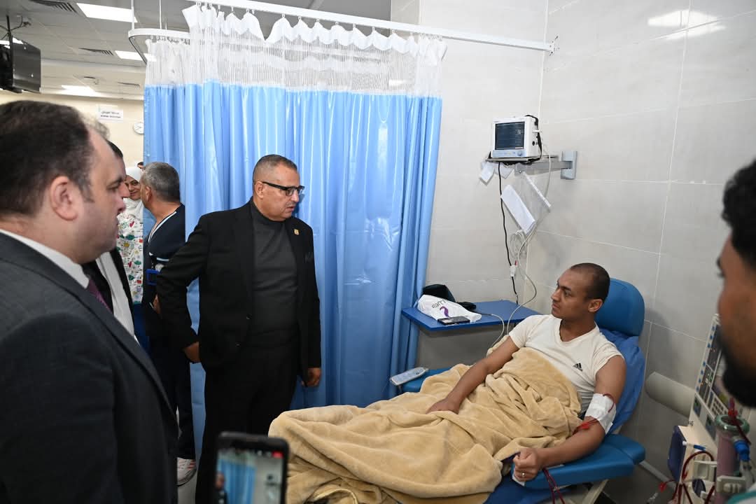 محافظ جنوب سيناء يتفقد مستشفى مجمع الفيروز 