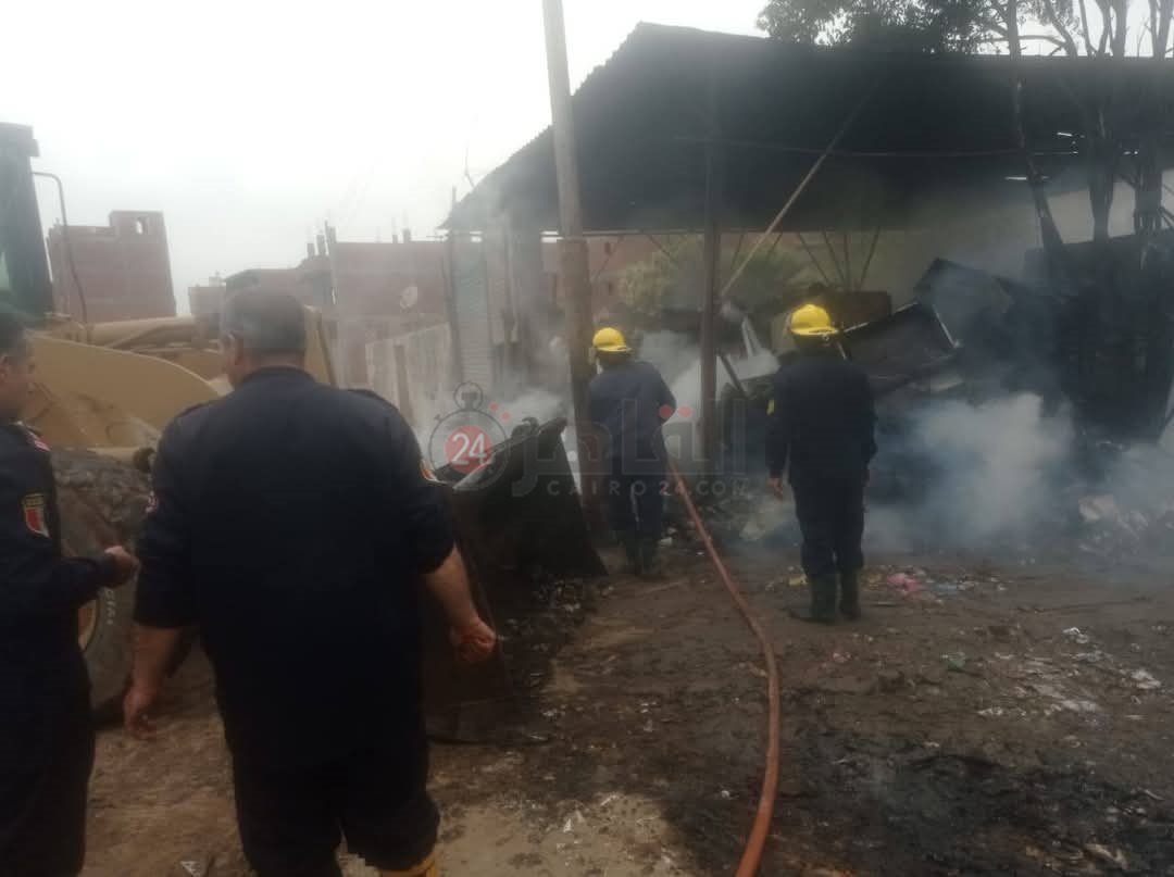 حريق في مخزن خردة بالسنطة 