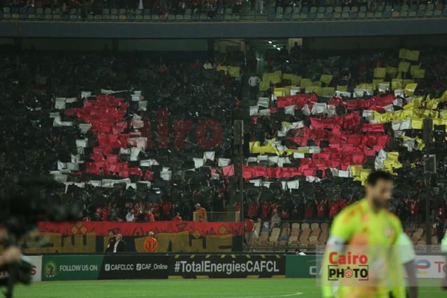 لقطات من الشوط الأول لمباراة الأهلي والهلال السوداني