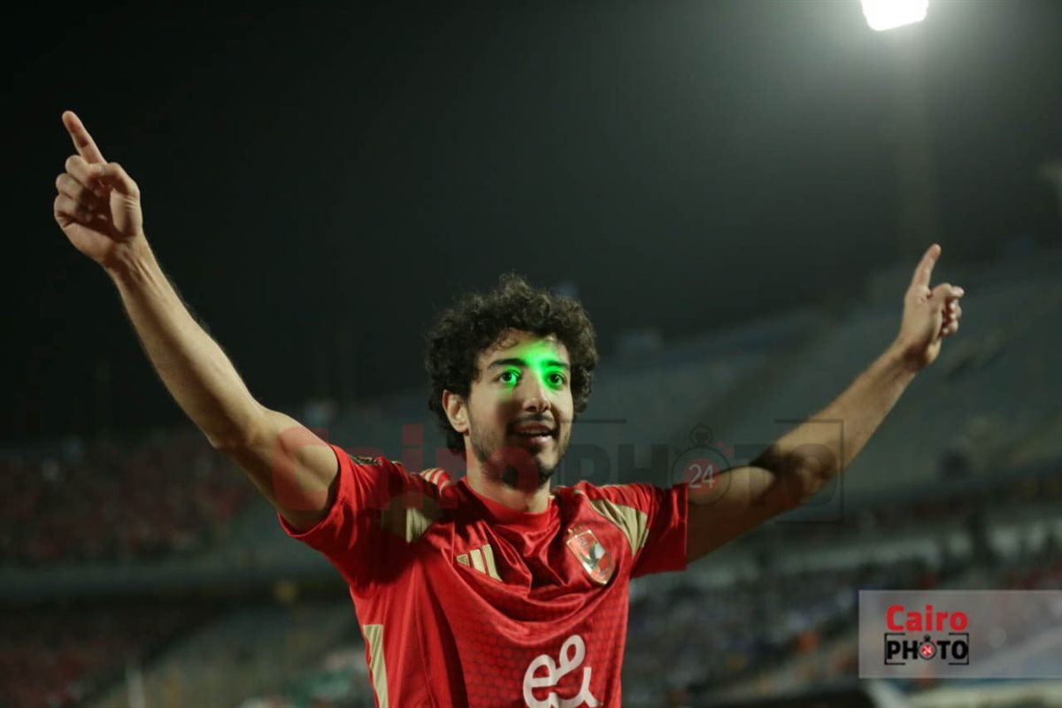 احتفالات لاعبي الأهلي بهدف محمد هاني في شباك الهلال السوداني