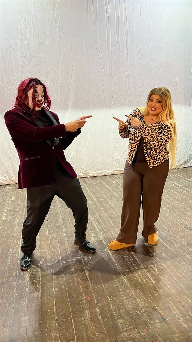 كواليس استعداد وائل عوني ومها أحمد لمسرحية مملكة الحواديت في العتبة