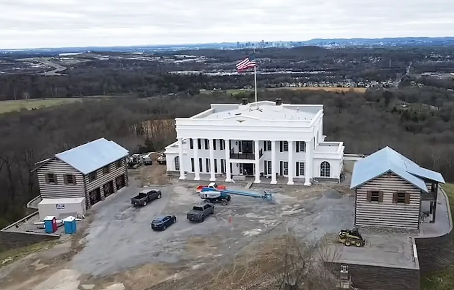 منزل كيد روك 