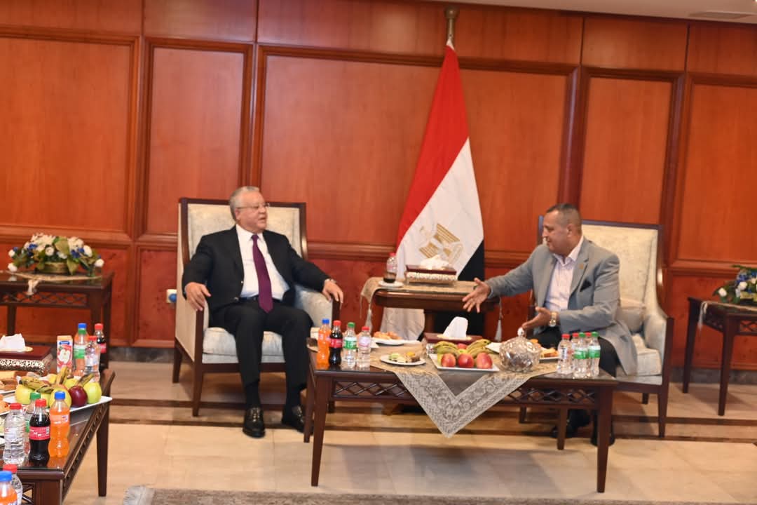محافظ جنوب سيناء يلتقي رئيس مجلس النواب والوفد المرافق له