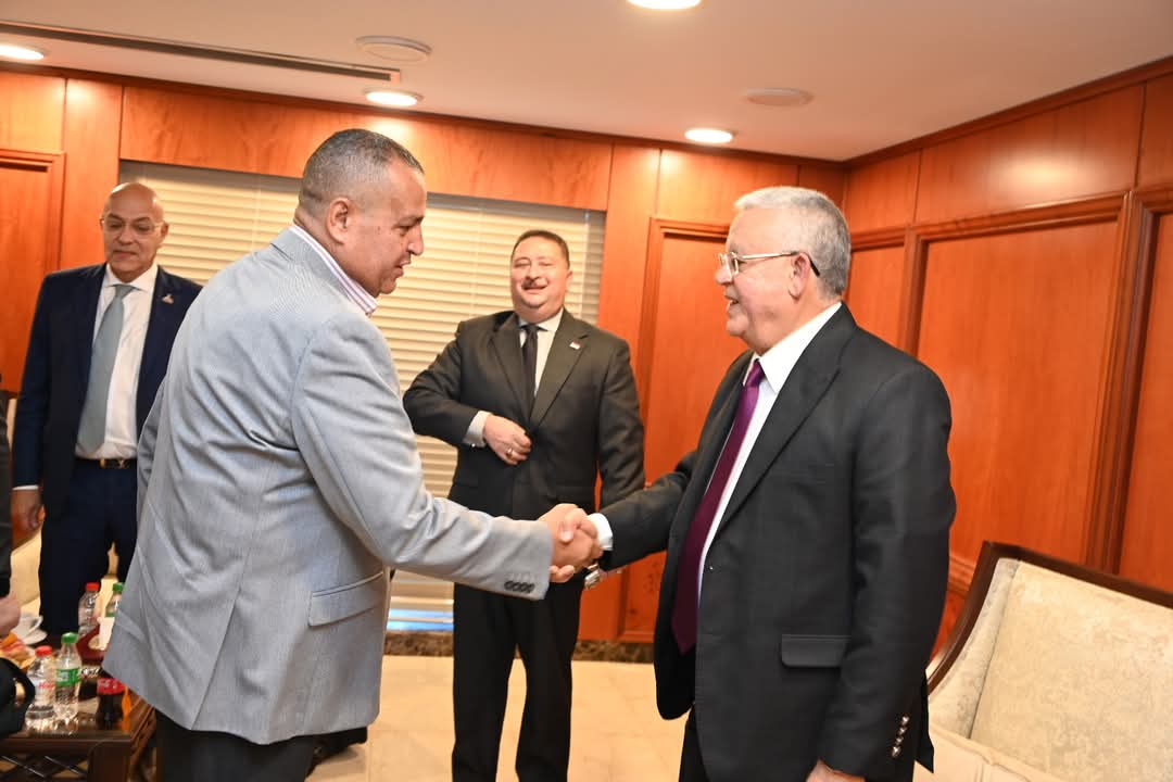 محافظ جنوب سيناء يلتقي رئيس مجلس النواب والوفد المرافق له