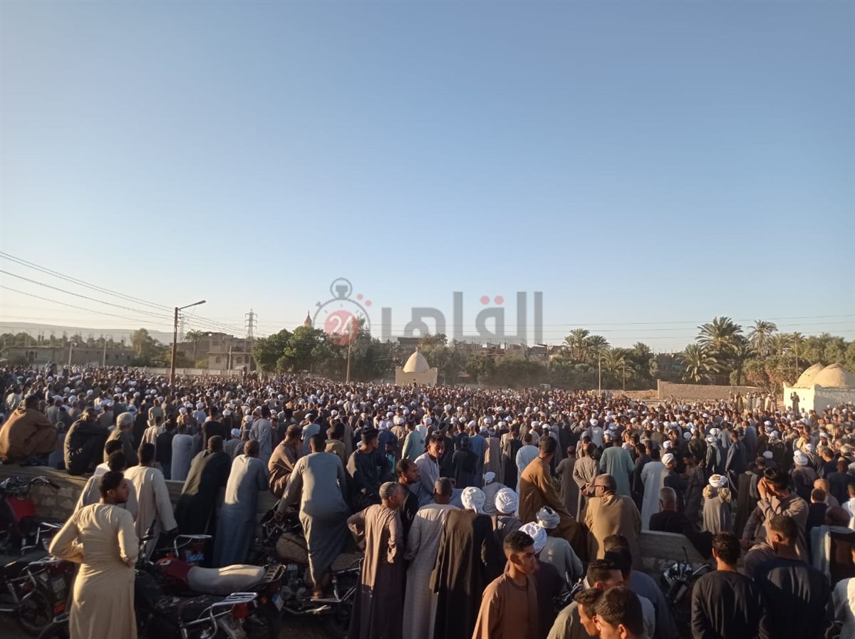 تشييع جثمان شهيد الشرطة بمسقط رأسه في قنا 