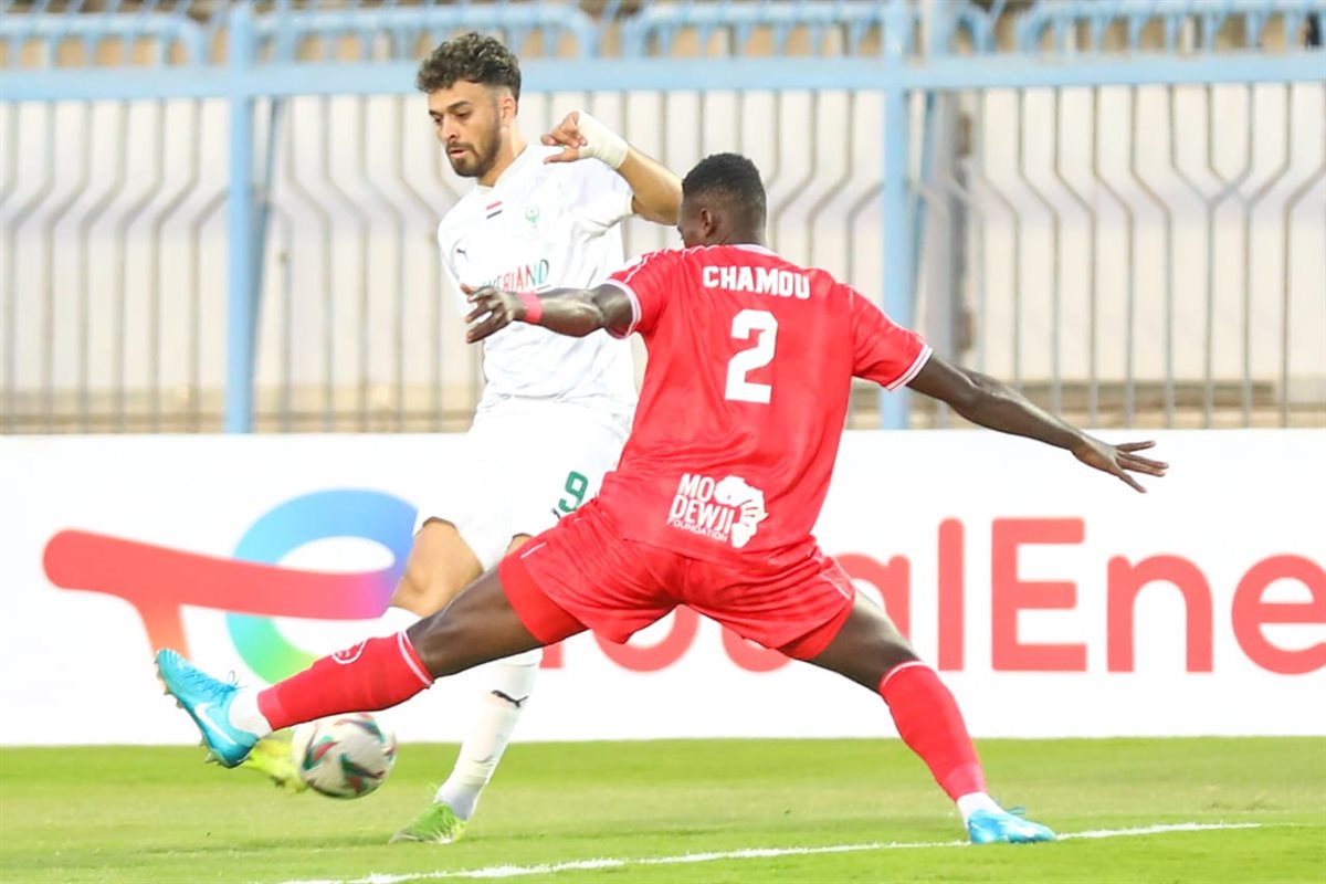 <strong>المصري يضع قدمًا في نصف النهائي بعد الفوز على سيمبا بثنائية بالكونفدرالية</strong>