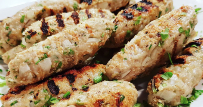 كفتة دجاج مدخنة مع الأرز