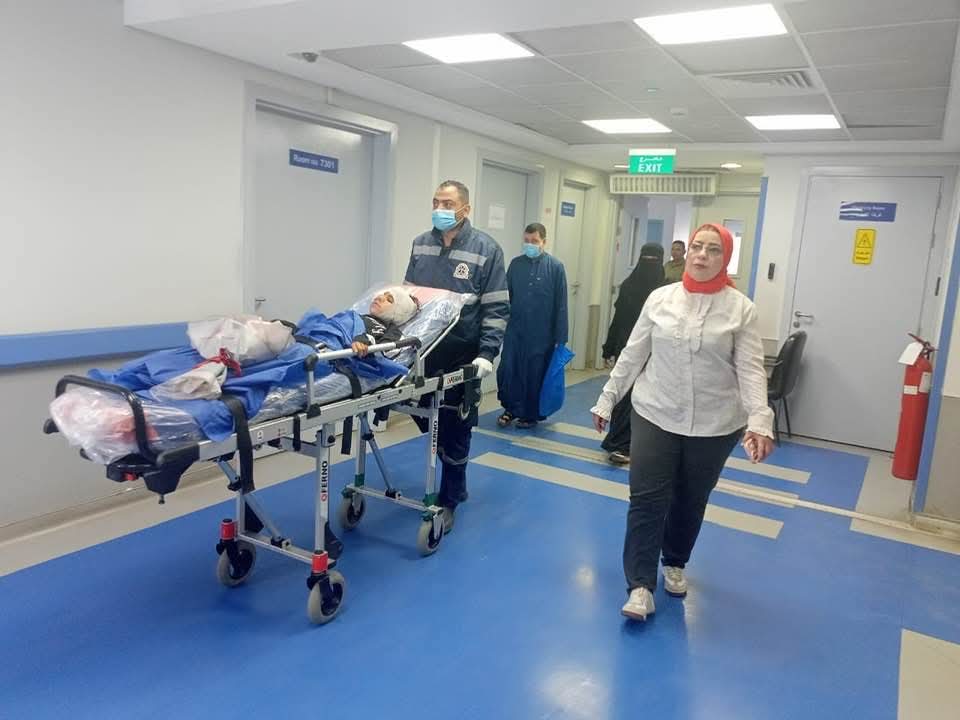 وصول إيمان ضحية رشق الحجارة على قطار بالمنوفية إلى معهد ناصر 