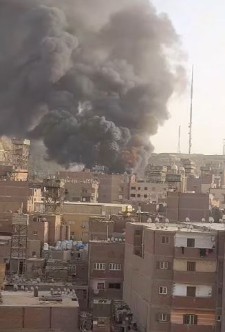 جانب من الحريق