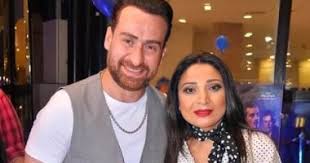 نضال الشافعي وزوجته 