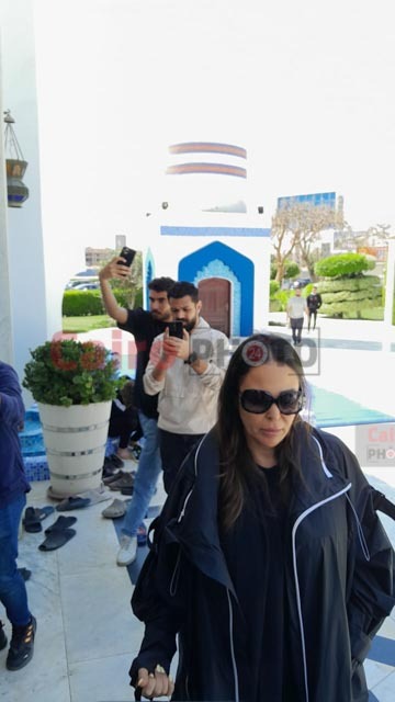 نجوم الفن في عزاء زوجة نضال الشافعي&nbsp;