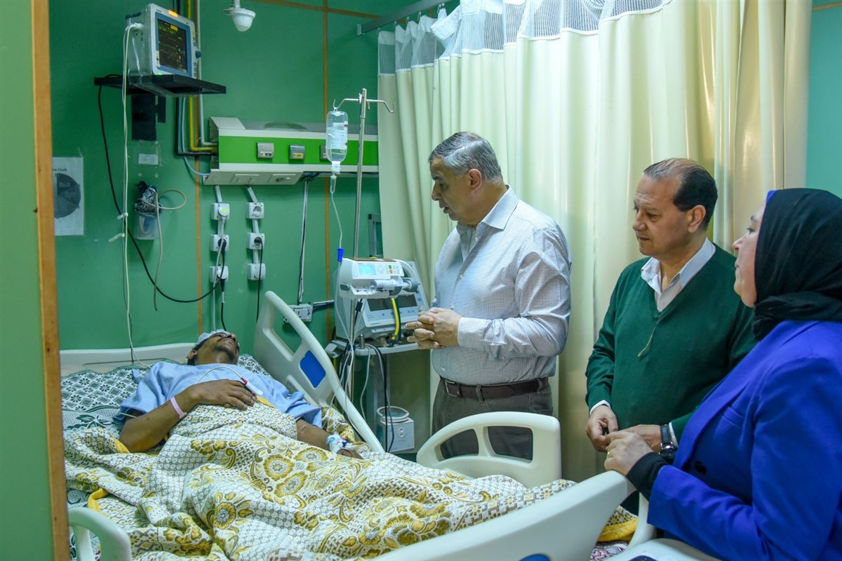 جانب من زيارة محافظ الإسكندرية