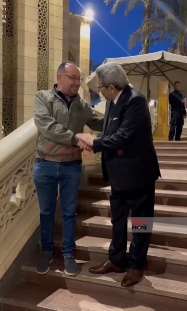 بحضور محمود سعد وخيري رمضان.. بدء عزاء  والدة المخرج ميدو شعبان