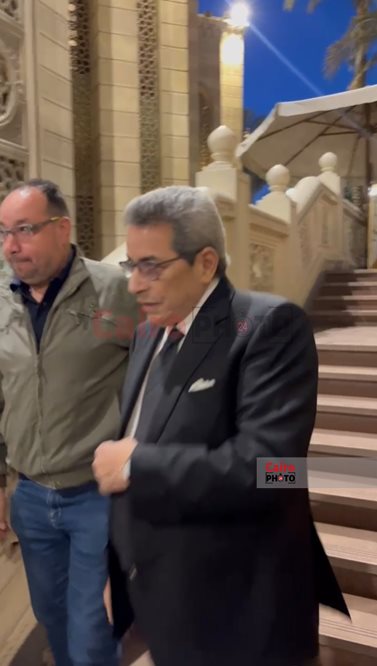 بحضور محمود سعد وخيري رمضان.. بدء عزاء  والدة المخرج ميدو شعبان