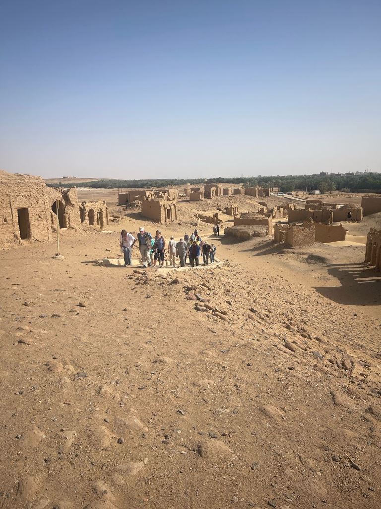 وفد سياحى المانى يزور الوادى الجديد