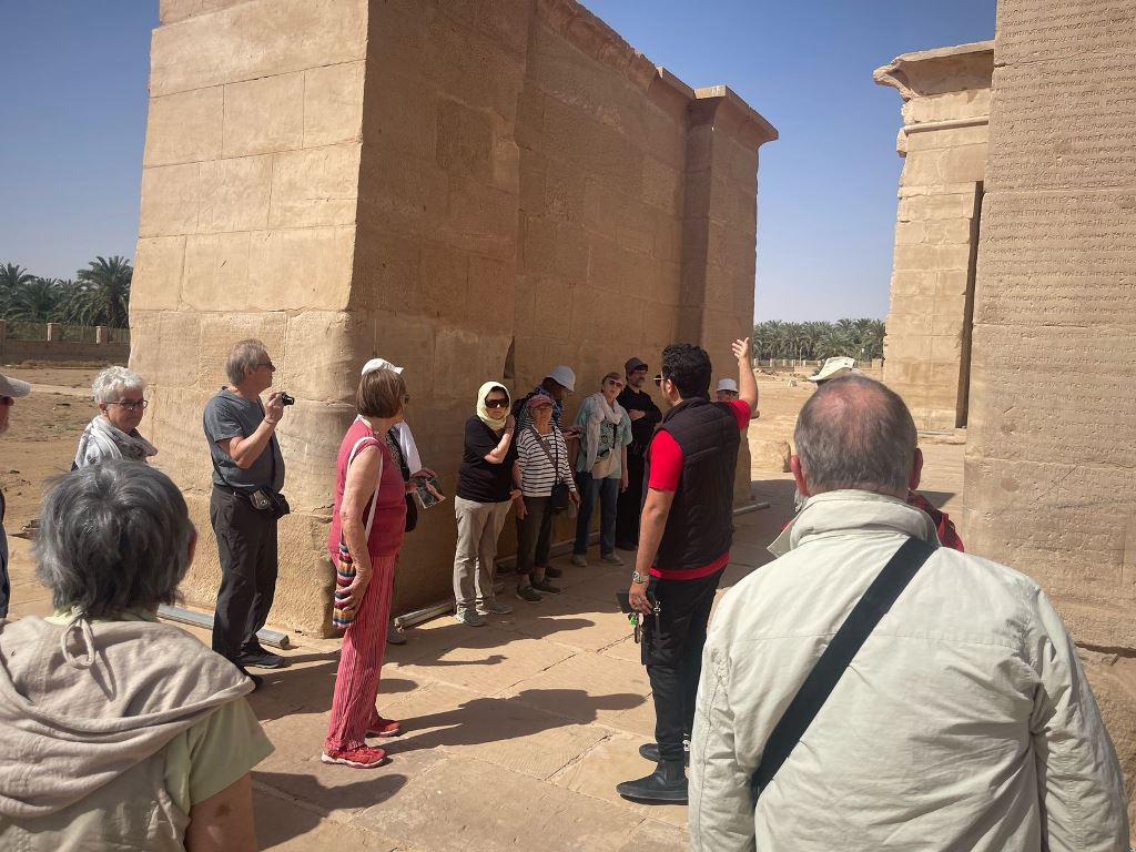 وفد سياحى المانى يزور الوادى الجديد