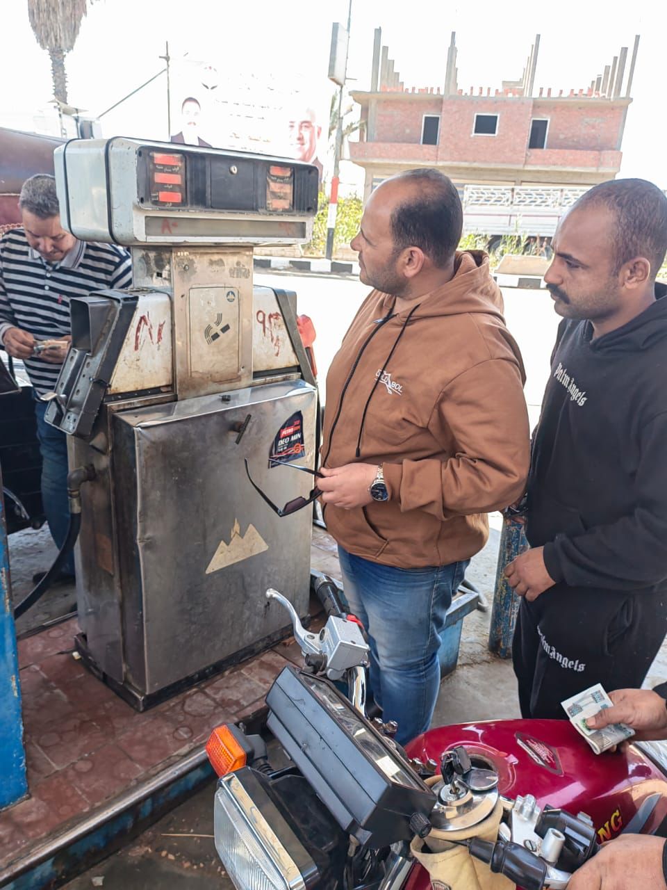 جانب من الحملات 