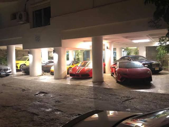 جراج رجل الأعمال ميشيل أحد 