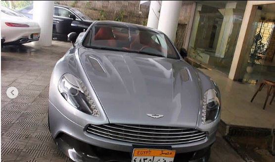 سياراتداخل جراج  ميشيل أحد 