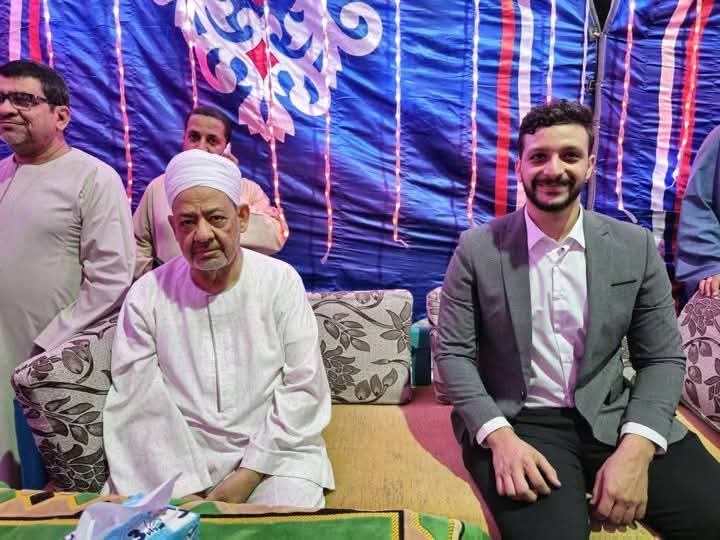 شيخ الأزهر يحتفل بخطوبة حفيدتة