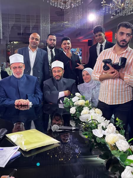 وسط حضور قيادات الأزهر.. الدكتورة إلهام شاهين الأمين المساعد للبحوث الإسلامية تحتفل بزفاف نجلها أحمد خيري 