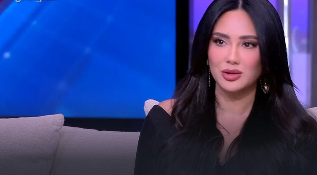 الفنانة مي القاضي