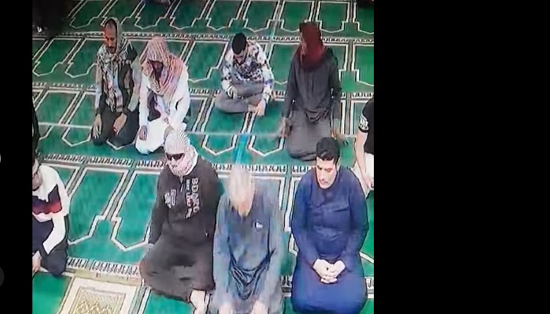 كفيفَ البصر صابرًا محتسبًا.. وفاة مصلي داخل أحد المساجد